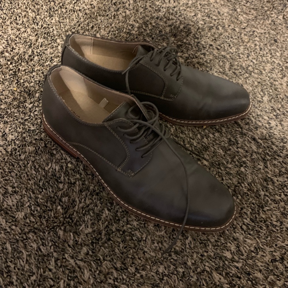 Men’s Grey Dress Shoes